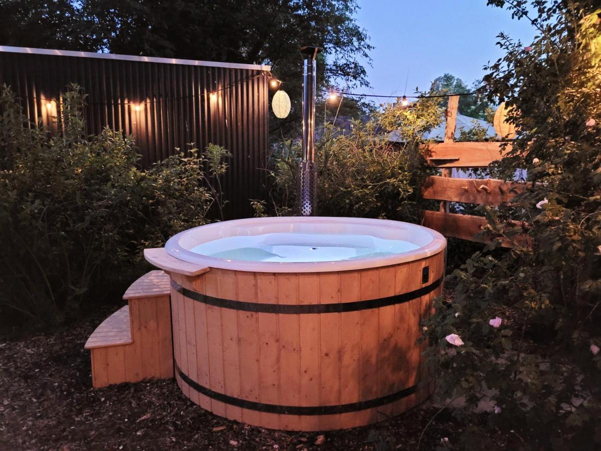 Bohemian Wellness Met Hottub & Sauna Евейк Екстер'єр фото