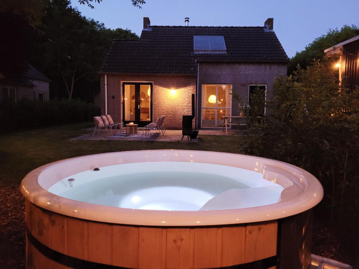 Bohemian Wellness Met Hottub & Sauna Евейк Екстер'єр фото